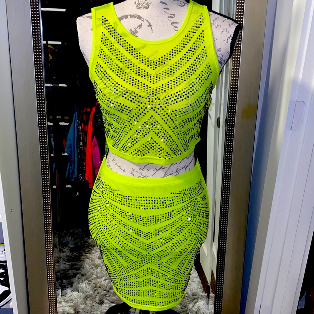Neon yellow matching skirt set